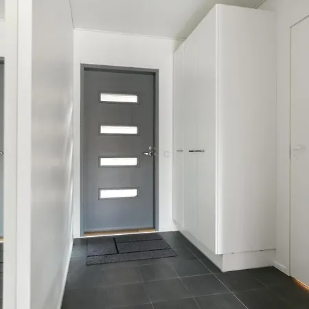 Kotimaailma Helsinki - Gneissikaari 13 * Sipoo